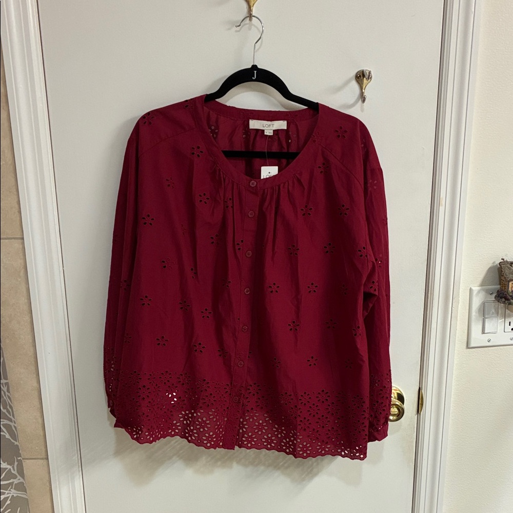 NWT LOFT Maroon Eyelet Button-Front Blouse Sz XL